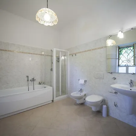 فندق Toscanini ستريزا